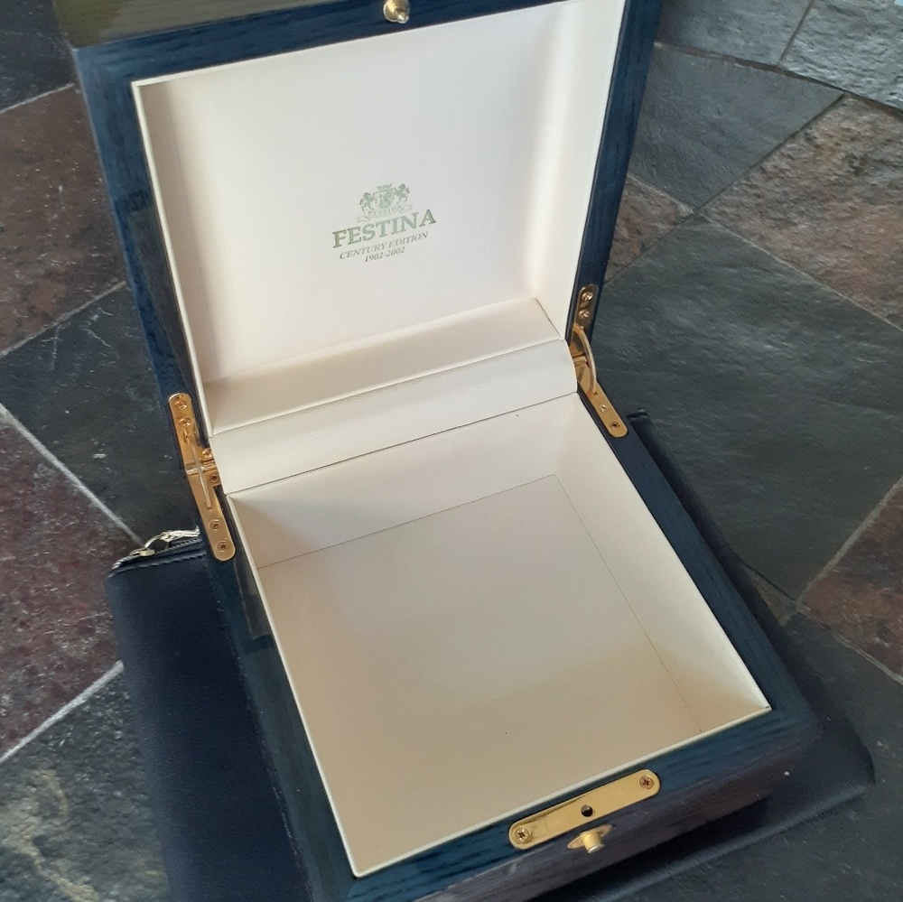 Festina watch box